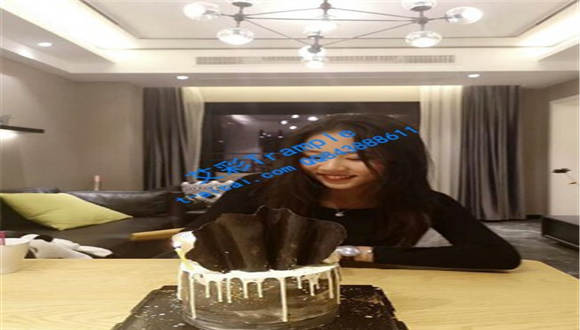 【画师女主】帆布鞋第一视角羞辱贱狗