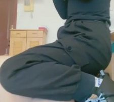 【玖幽】靴下奴-白袜/舔鞋舔脚/深喉虐乳/圣水泡棉袜 bf6382