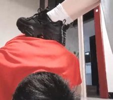 【樱子大人】萝莉主白袜气味羞辱/裸足踩/衣架抽 JS23052849