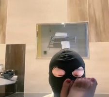 【琪琪大人】黑丝美腿浴缸诱惑-手掐窒息 bf31869