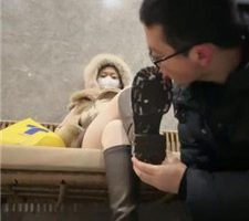 【汐言】雪地踩完回来让狗舔鞋 JS240222-4