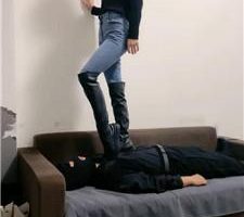 【兔兔大人】重度鞭打耳光/长靴白袜踩踏/喂口水 bf40735