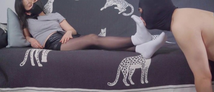 琳琳s-酸臭黑丝棉袜脚 YC-241019-2