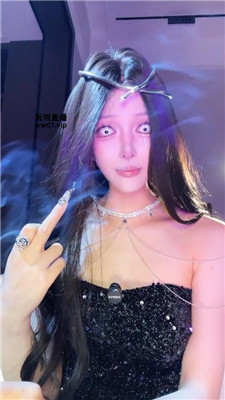 【龙妈】爬进来    250316-24