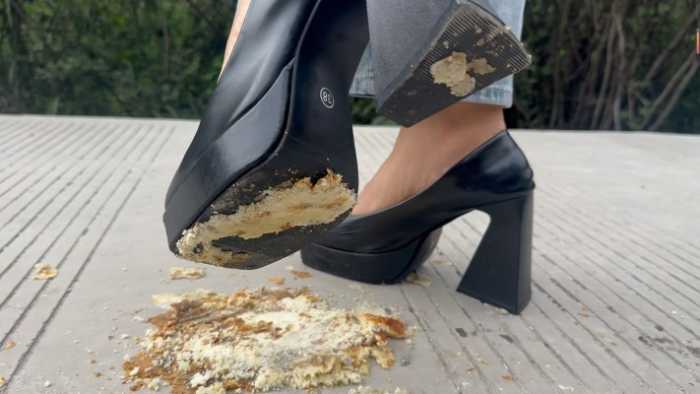 大美10cm高跟鞋踩蛋糕 YC-250424-2