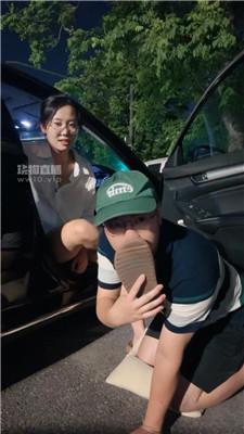 【鲸落女神】车外公开处刑绿帽奴【双视角版】 JS250812-22