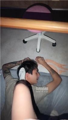 【乔治】踩背馆技师开发 JS250926-34