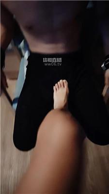 【鱼子酱】玉足踩废物奴 JS251118-1