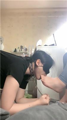 【小羊】母狗玉足狂舔 JS260124-28