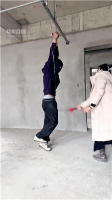 【悠悠琪琪】双S-户外工地吊绑虐打 JS260224-24