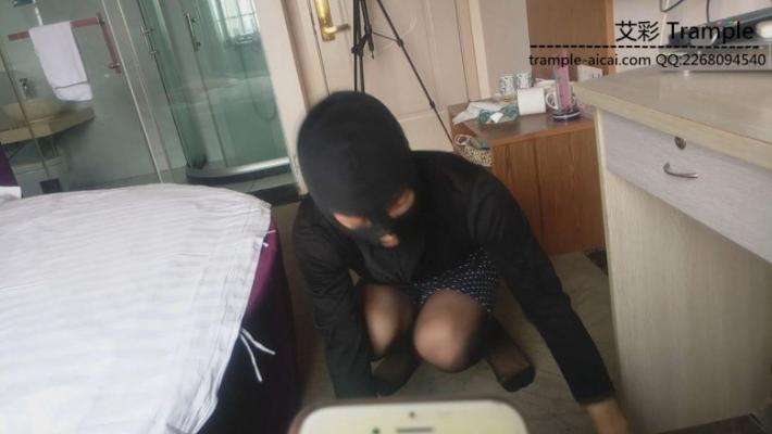 悦悦小主调教黑丝小狗奴