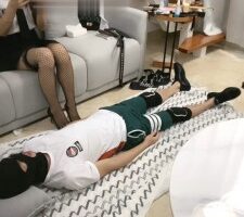 【文希S】高跟踩踏羞辱贱狗 bf16015