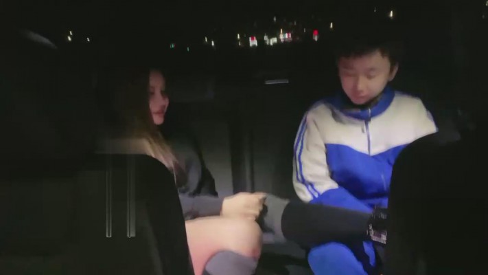 【三三】姐姐车内玩小奶狗 bf19167