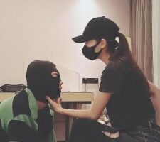 【美娜】御姐运动鞋超臭白袜辱狗 bf20360