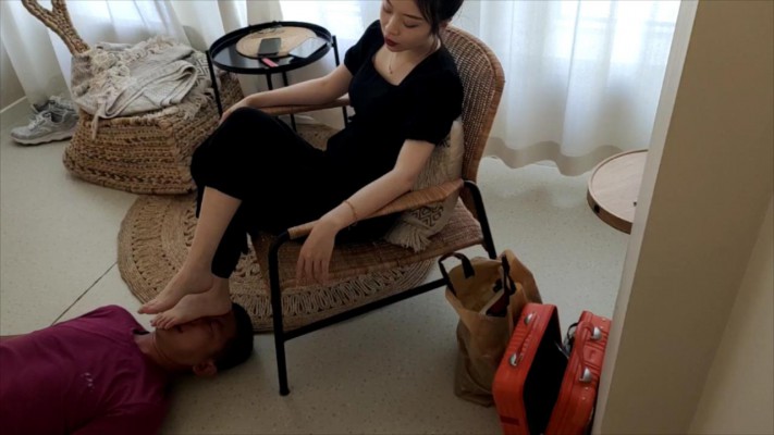 眼珠大大双脚捂死犯人 YC-230101-4