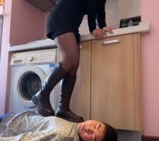 【年华S】素人长靴碾压狗/踩踏喂食 bf23929