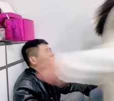 【孤傲女帝】超暴力连环耳光+踢踹 bf25800