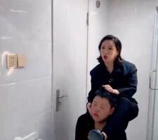 【潘妮女王】人体鞋刷面试家奴 bf26031