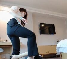 【梵高】职业装高跟诱惑-转胯肉丝踩/高跟踩爪【双视角版】bf26050