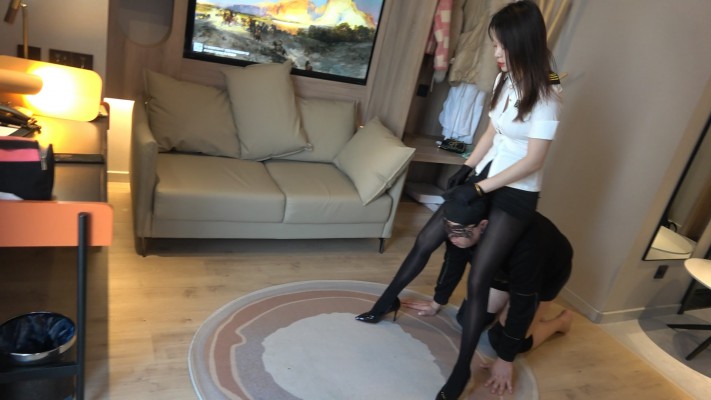 【妍主大大】美女警花耳光刑讯 YC-230414-9