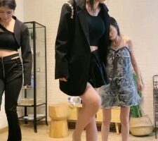 【麋鹿银儿】4S素人群调群虐-全体重踩踏 bf27404