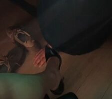 【汐言】网吧包间偷闻鞋子被发现【下】 bf27242