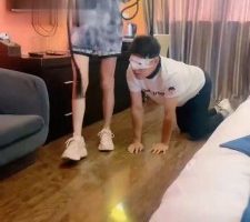 【尤黎】艺校女神-小白鞋船袜虐/狗链遛狗/骑马头顶鞋/【完整版】 bf30573