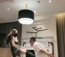 【妆主大大】狠毒碎蛋+连环耳光挑战 bf32778