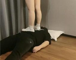 【00后大学生情侣s】帆布鞋白袜全体重踩踏 JS23101802