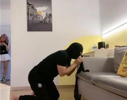 【甜味药丸】歹徒被制服-超重圣水浓痰/手脚耳光/高跟踩 bf34583