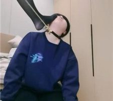 【小羊】母畜-狗链转胯遛狗/闻舔黑丝 bf35195