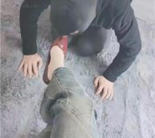 【灵竹】红高跟恋足跪舔/吮吸脚趾 bf38616