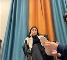 【你雅妈】肉丝脚玩虐脚垫 JS240406-13