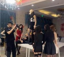 【cc.s】推荐-超多美女S聚会-群调多奴【三】 bf41155