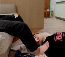 【奇了怪了】原味裸足狂舔/狗舌清理拖鞋/踩踏 JS240625-1