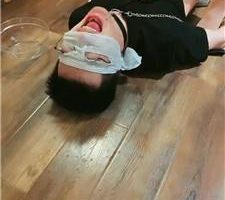 【桃桃樱】高跟踩踏/圣水淋浴/虐乳/鞭打吃厕纸 JS240803-14