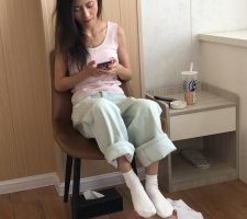 【素人S】美竹姐姐匡威白袜裸足踩脸 YC-240823-5