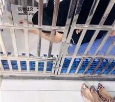 【沐沐大大】圈养狗笼/网袜美腿踩虐 JS241009-17