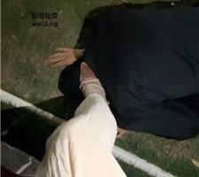 【绵绵】深夜户外遛狗恋足舔 JS241028-33