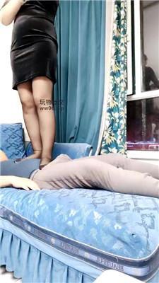 【李老师】黑丝美腿全体重踩踏 JS241125-3