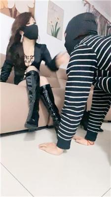 【冷魅】高跟踩踏/长靴踢裆/鞭打 bf47505