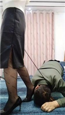 【婉婷殿下】狗链遛狗/藤条重度鞭打【双视角版】 JS241129-10