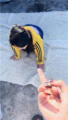 【沐沐大大】母畜-精神小妹户外虐舍友 JS241129-42