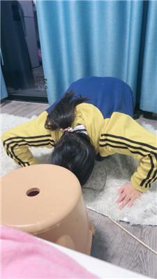 【小凤梨】双S-强迫闺蜜做奴隶 JS241206-27