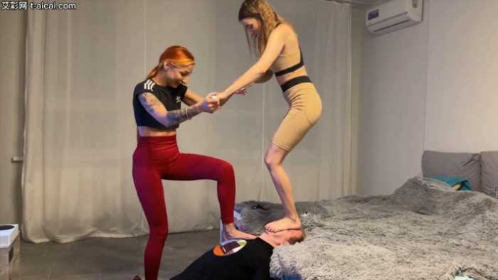 PP-被新人电竞美女臭棉袜脚踩着脸打游戏！脸被踩扁在白嫩汗脚之下bf23583