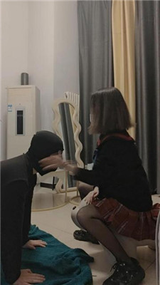 【陶拉大人】JK小姐姐-黑丝玉足踩/连环耳光狂抽 JS241212-13