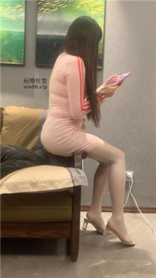 【宝娜】超强坐脸窒息/原味白丝美腿踩 bf48129