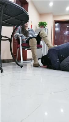 【文文文文】清理脏长靴/吃烟灰/腿绞踩踏/袜捂脸【双视角】JS241215-26