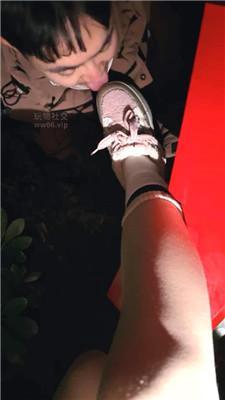 【掉公主】捆绑奶狗户外强迫舔脏鞋 JS241230-46