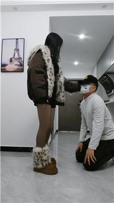 【心理学】高颜值素人S-暴力耳光/舔雪地靴/骑狗脖 JS241230-47